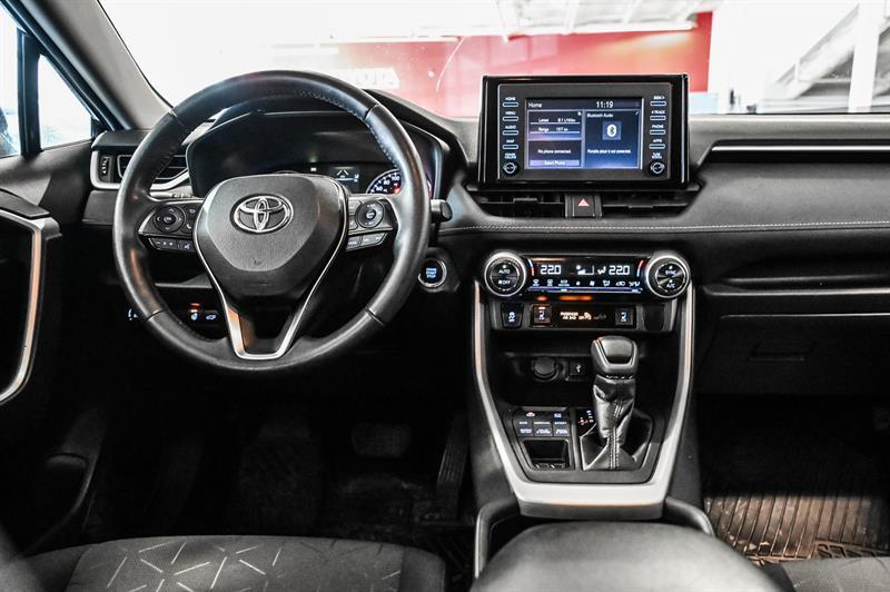 2020 Toyota RAV4 - Image 27