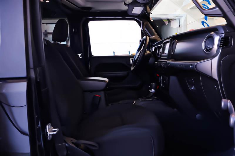 jeep Wrangler 2022 - 13