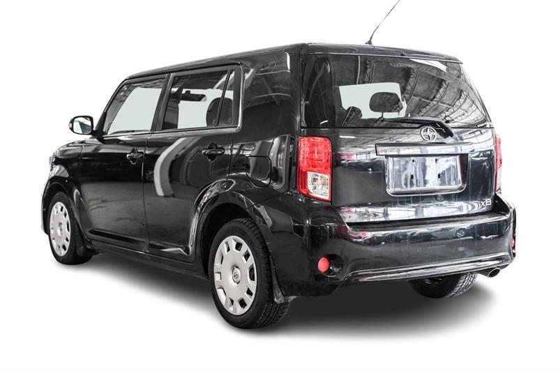 2013 Scion xB - Image 11