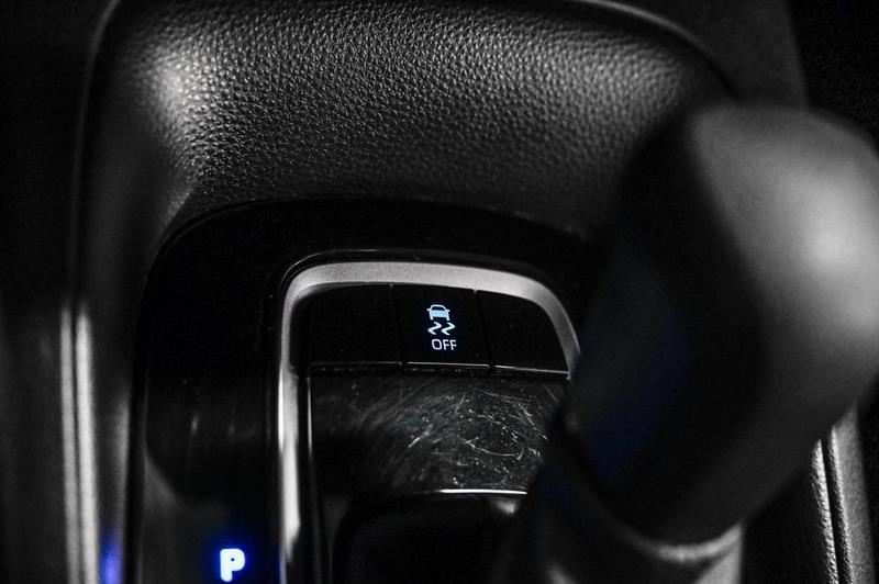 2021 Toyota Corolla - Image 21