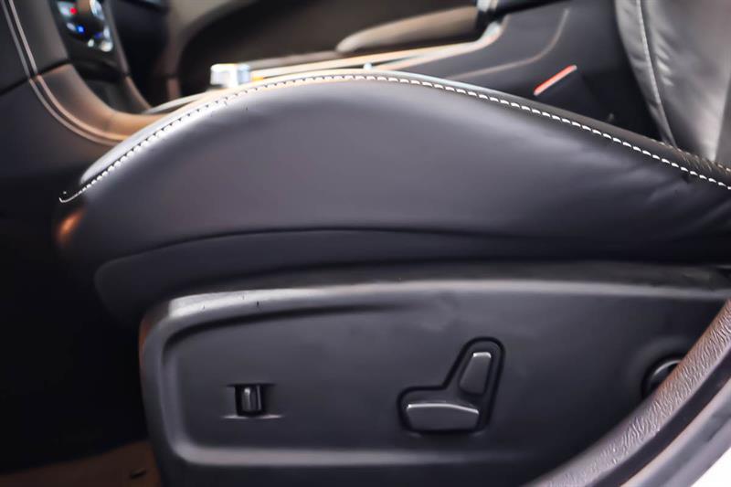 chrysler 300 2023 - 13