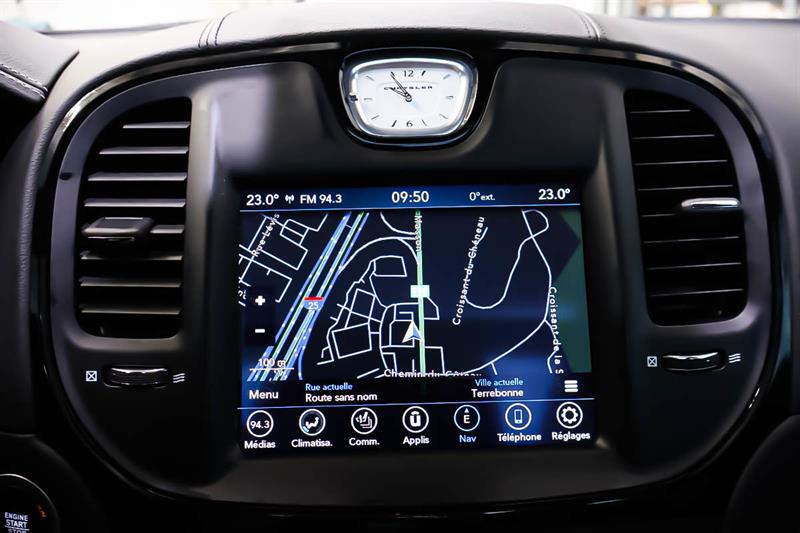 chrysler 300 2023 - 25