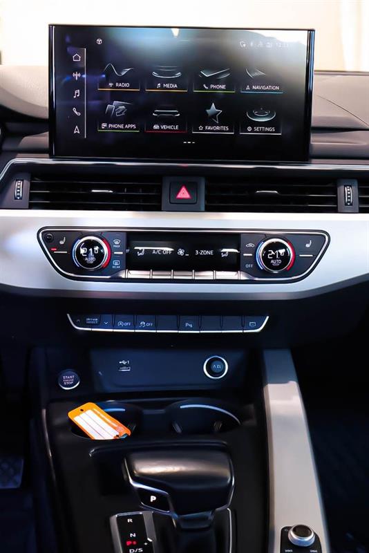 audi A4 2021 - 18