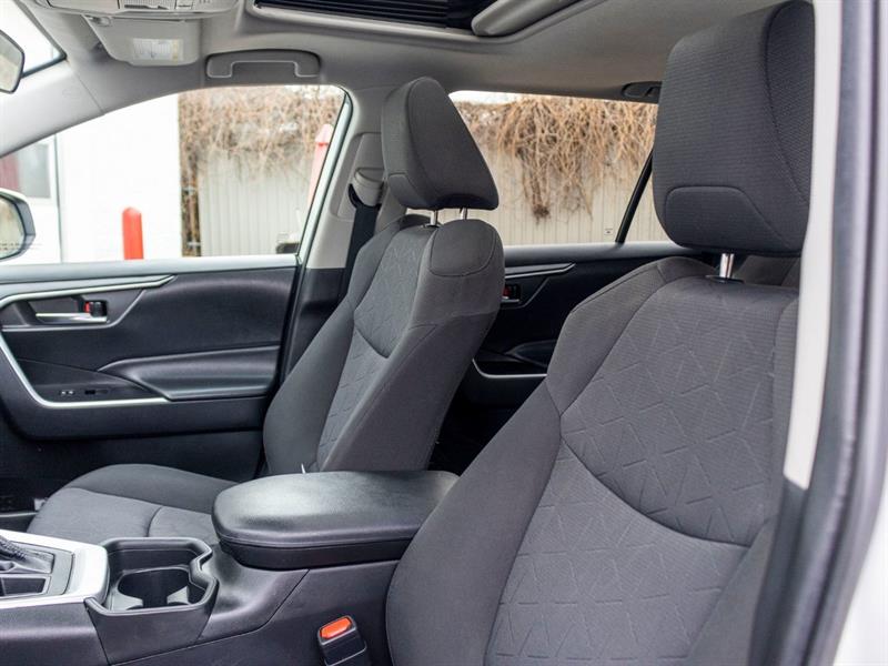toyota RAV4 2021 - 26