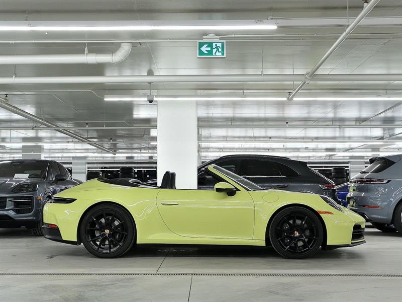 porsche 911 2025 - 2