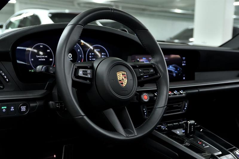 porsche 911 2025 - 12