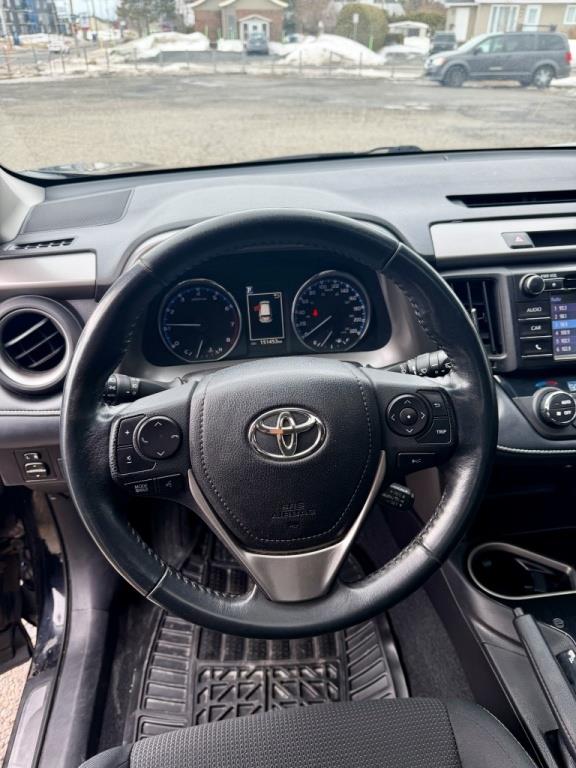 toyota RAV4 2018 - 10