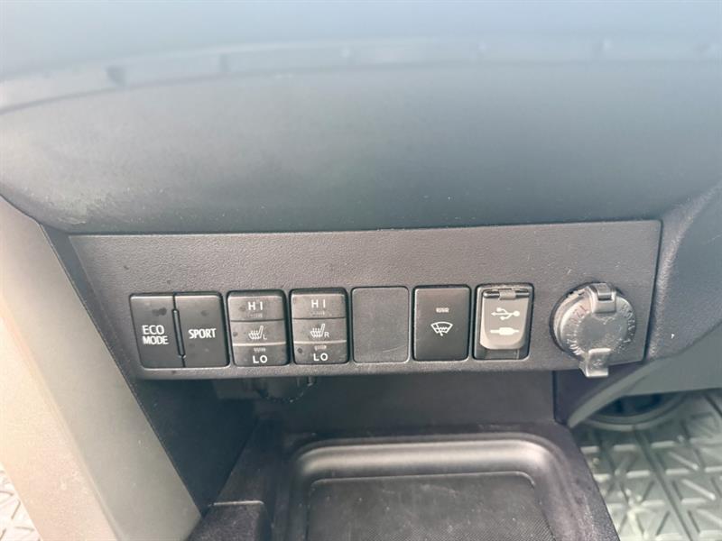 toyota RAV4 2018 - 12