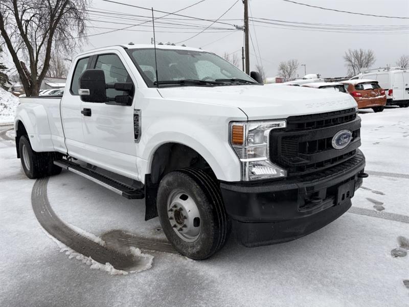 ford Super Duty F-350 a roues arrière jumelées 2022 - 17