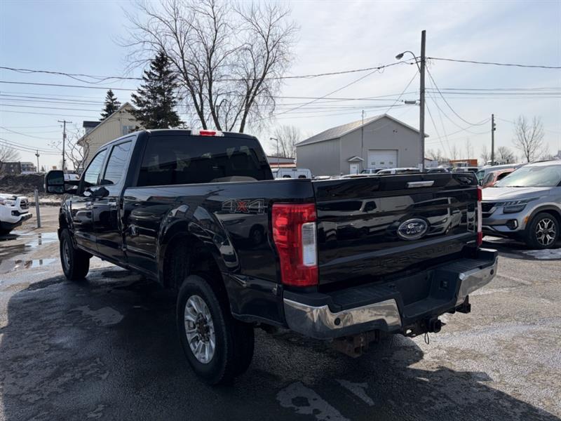 ford Super Duty F-350 a roues arrière simples 2017 - 2