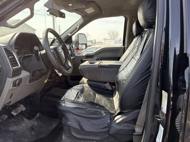 ford Super Duty F-350 a roues arrière simples 2017 - 11