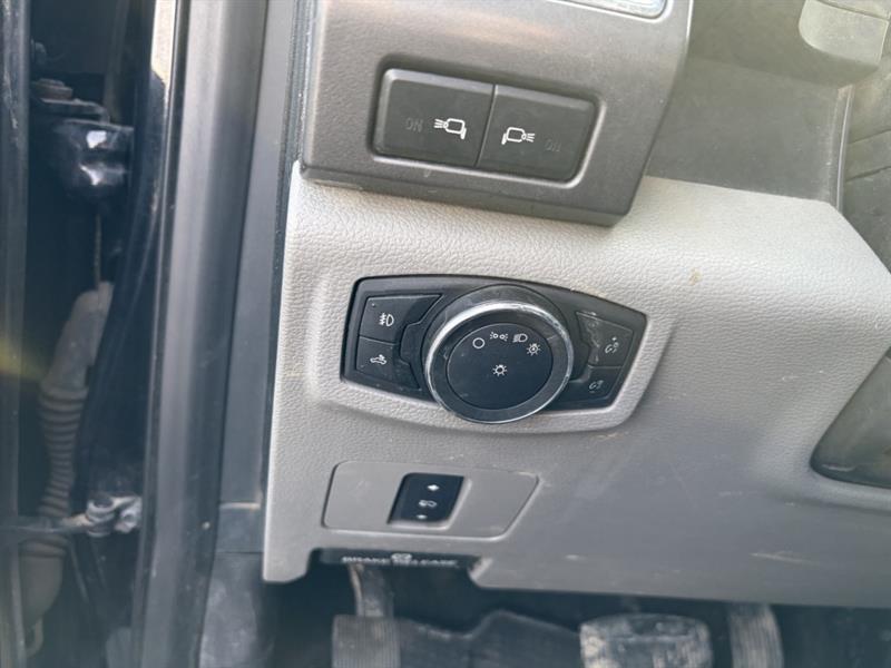 ford Super Duty F-350 a roues arrière simples 2017 - 14