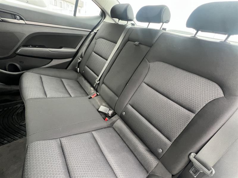 hyundai Elantra 2017 - 21