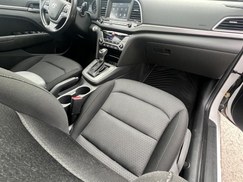 hyundai Elantra 2017 - 26