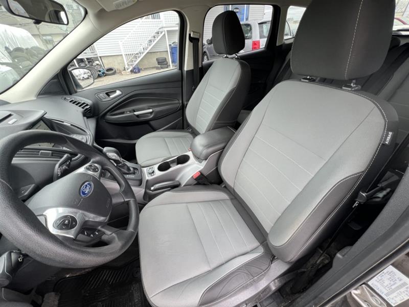 ford Escape 2016 - 18