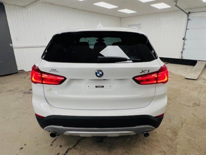 bmw X1 2016 - 8