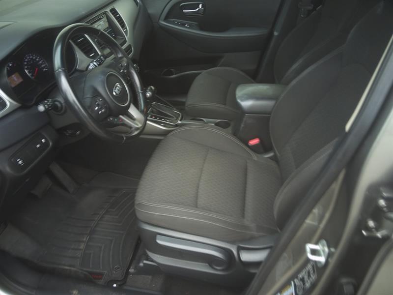 kia Rondo 2017 - 7