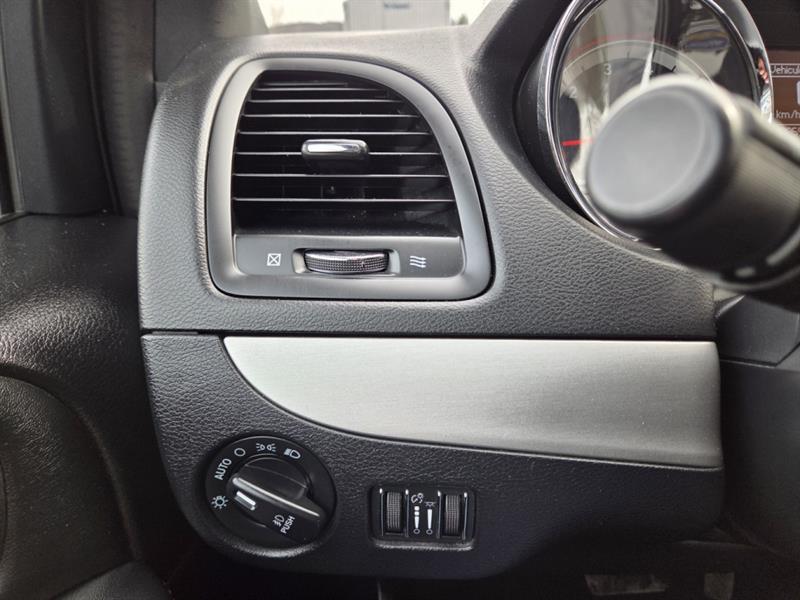 dodge Grand Caravan 2016 - 33