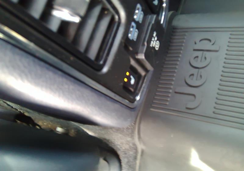 jeep Grand Cherokee 2016 - 22