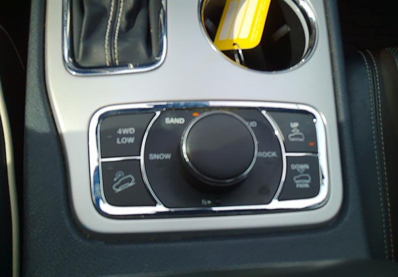 jeep Grand Cherokee 2016 - 26