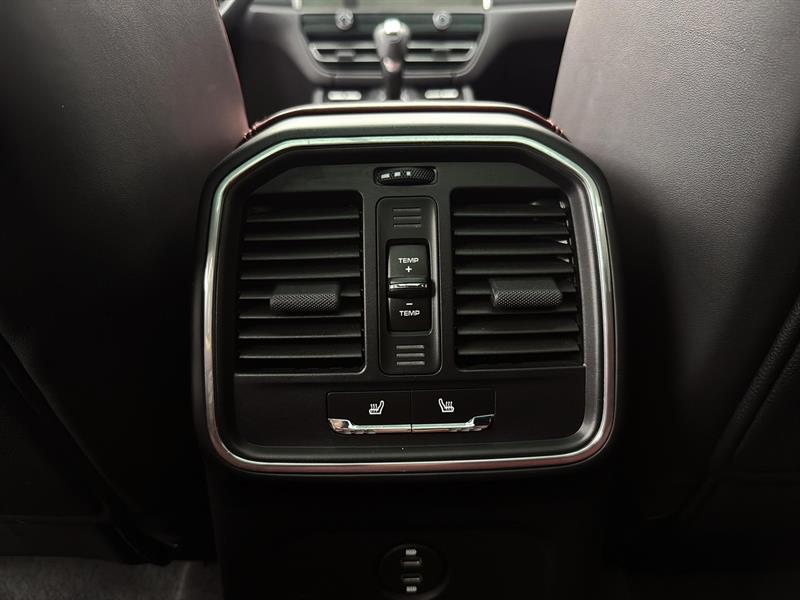 porsche Macan 2022 - 24