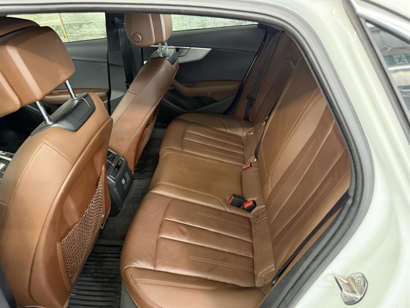 audi berline A4 2019 - 16