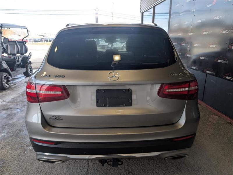 mercedes-benz GLC 2019 - 9
