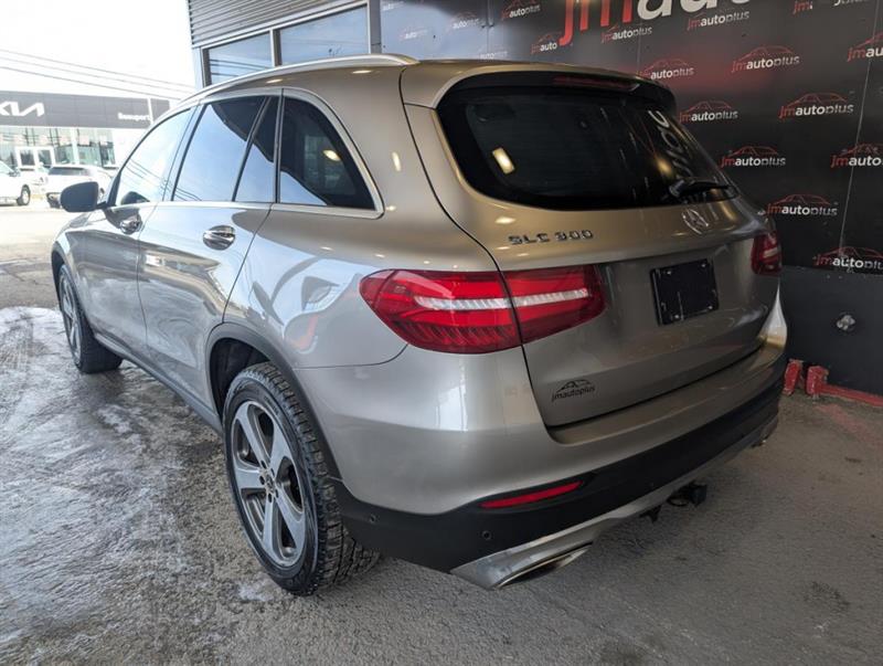 mercedes-benz GLC 2019 - 11