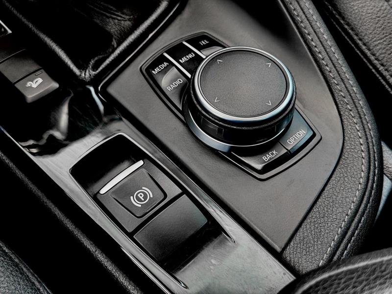 bmw X1 2017 - 34