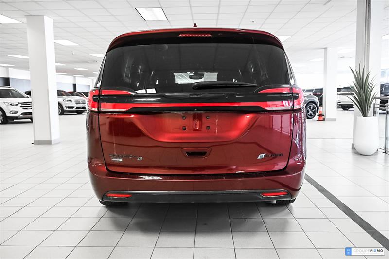 chrysler Pacifica Hybrid 2022 - 8