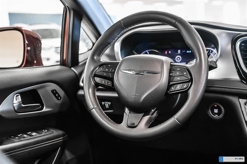 chrysler Pacifica Hybrid 2022 - 31