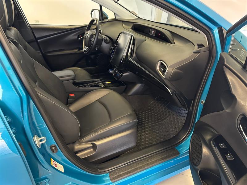 Toyota Prius Prime 19