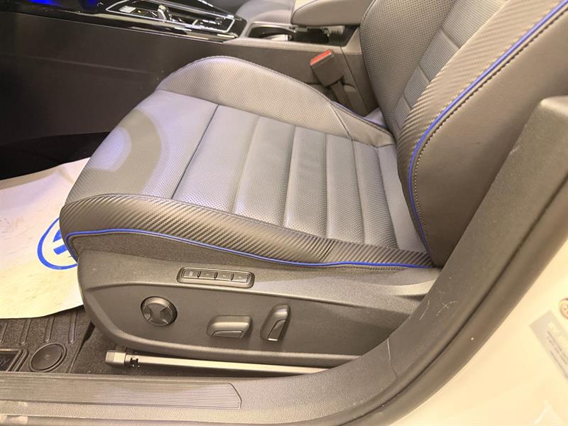 volkswagen Golf R 2024 - 9