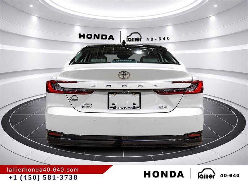 toyota Camry 2025 - 6