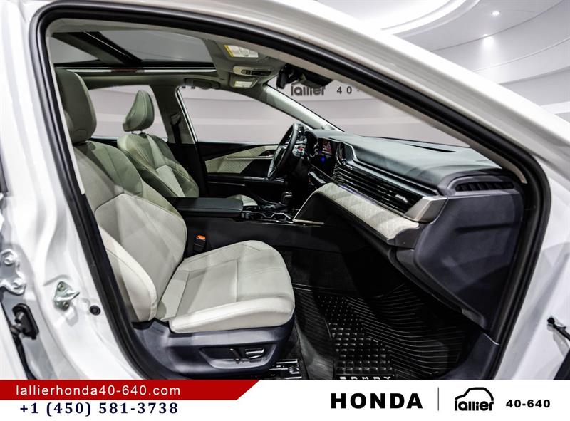 toyota Camry 2025 - 17