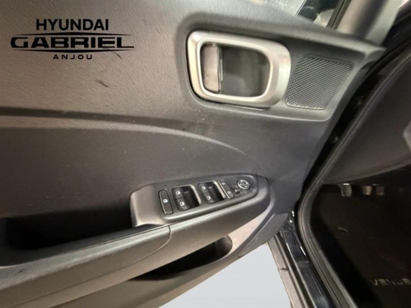 hyundai Venue 2022 - 16