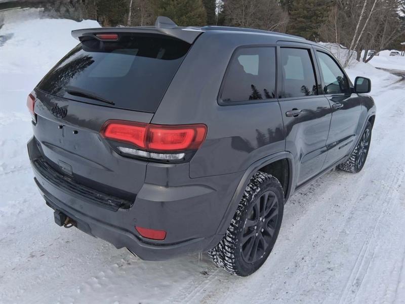 jeep Grand Cherokee 2017 - 11