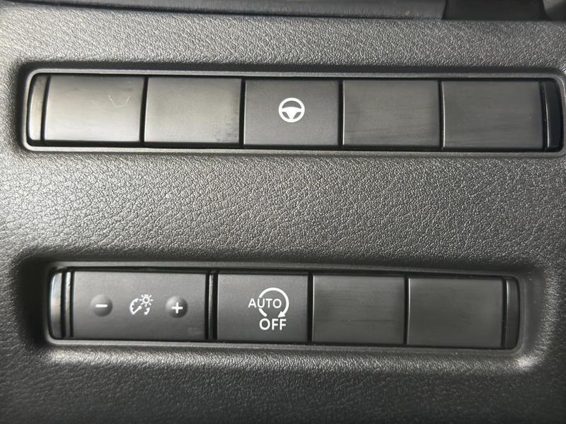 nissan Rogue 2023 - 18