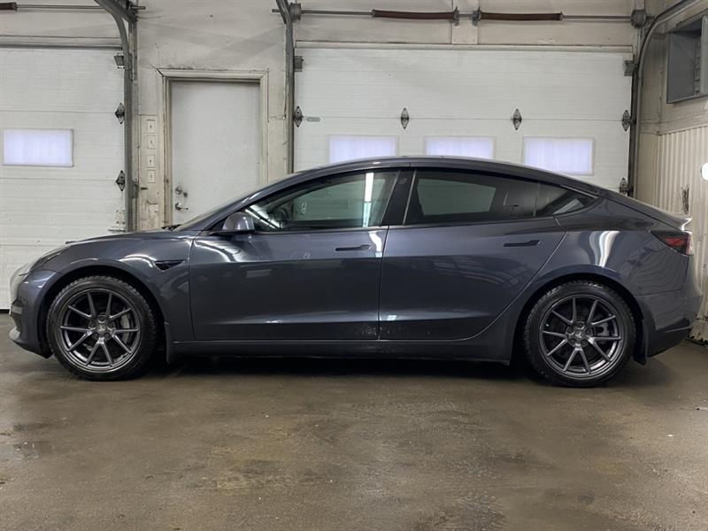 tesla Model 3 2021 - 4