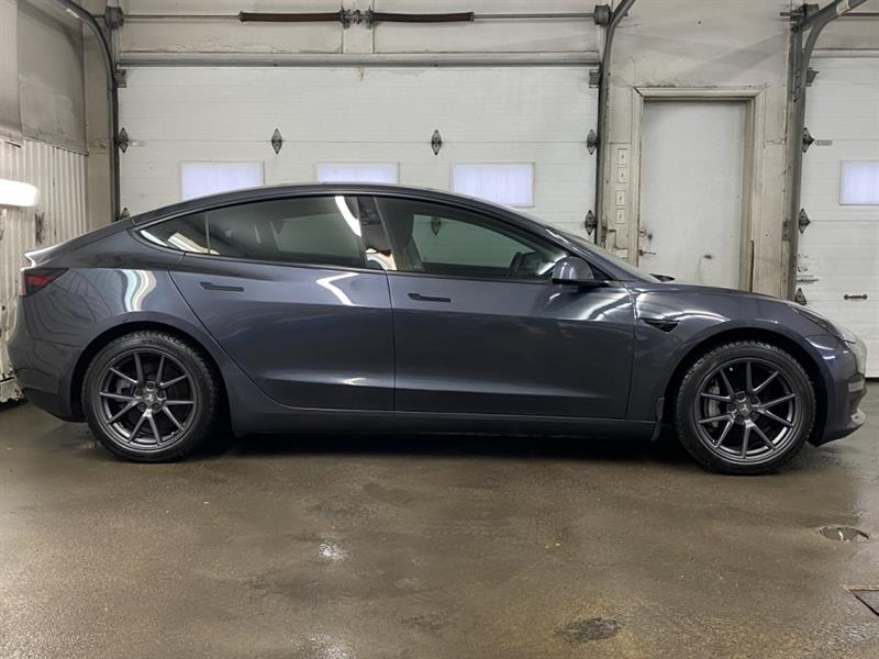 tesla Model 3 2021 - 8