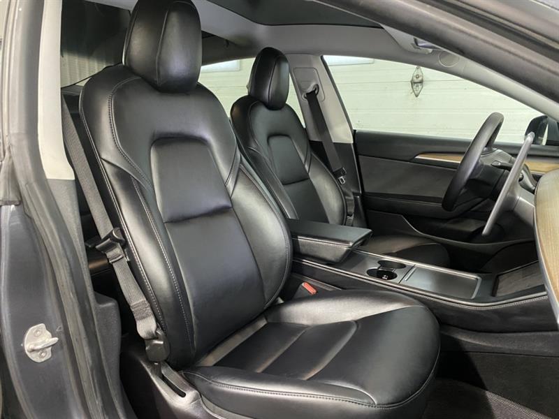 tesla Model 3 2021 - 18