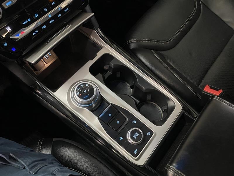 ford Explorer 2021 - 32