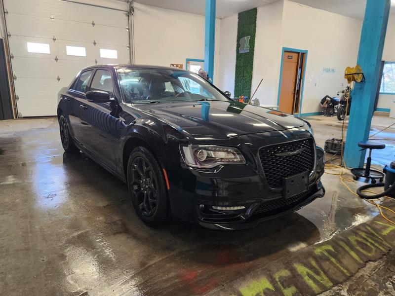 chrysler 300 2022 - 3