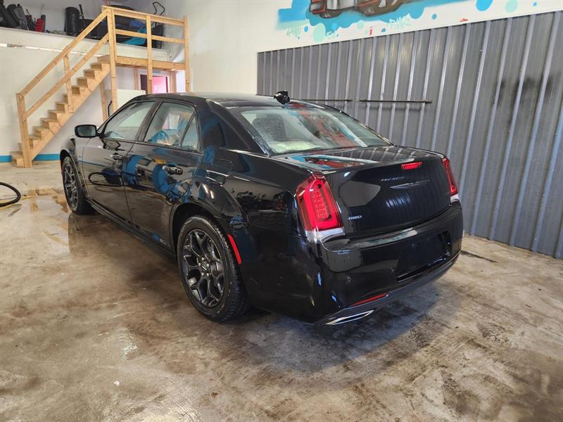 chrysler 300 2022 - 6