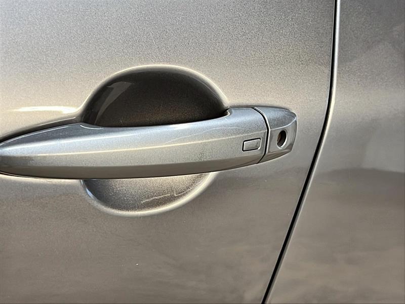 nissan Rogue 2023 - 25