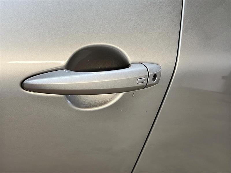 nissan Rogue 2023 - 25