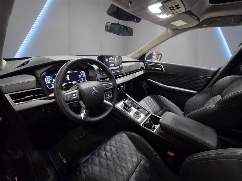 mitsubishi Outlander 2024 - 9