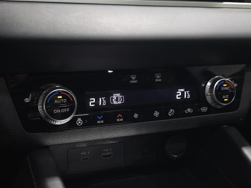 mitsubishi Outlander 2024 - 16
