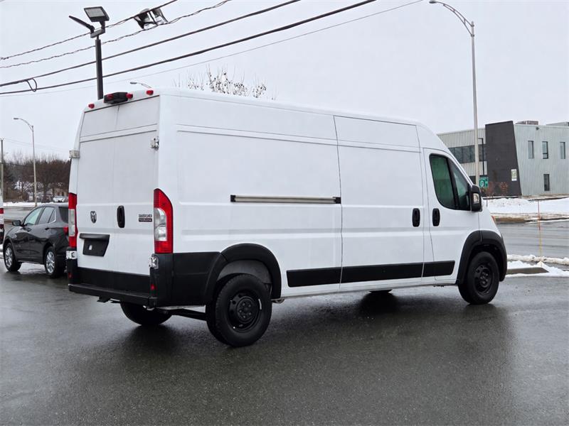 ram ProMaster fourgonnette utilitaire 2023 - 8