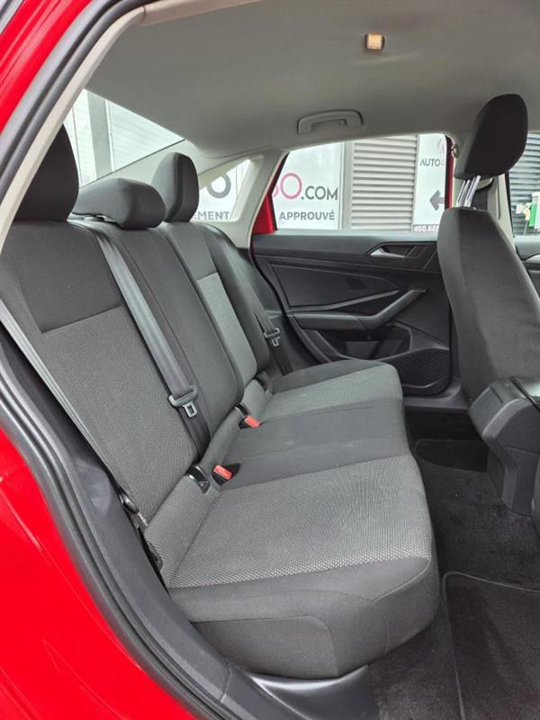 volkswagen Jetta 2019 - 12
